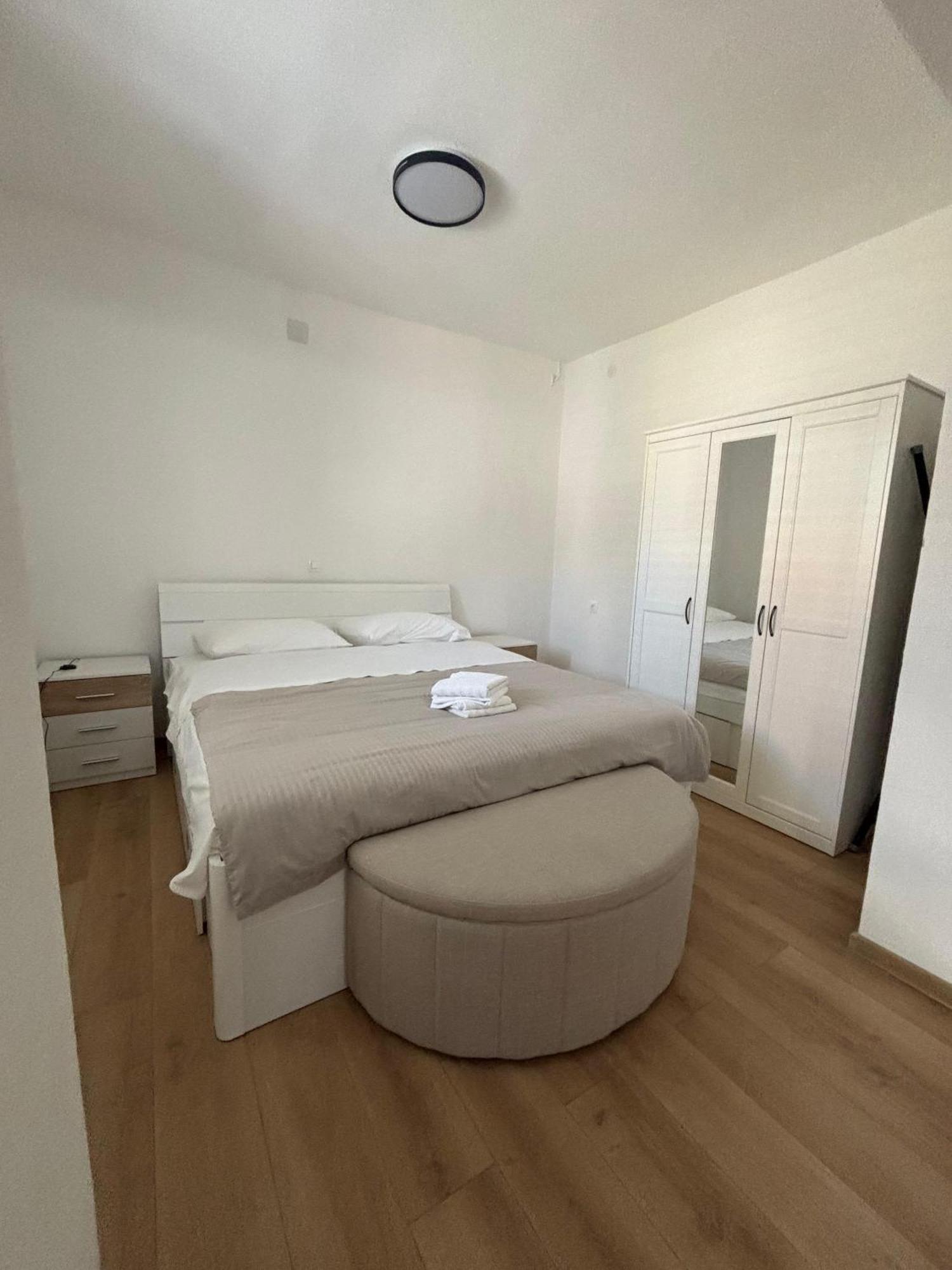 Studio Apartman Sedmica ザダル エクステリア 写真